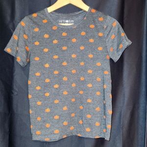 ❌️ [SOLD] Fifth Sun Soft Small Grey Pumpkin Tee Shirt 🎃